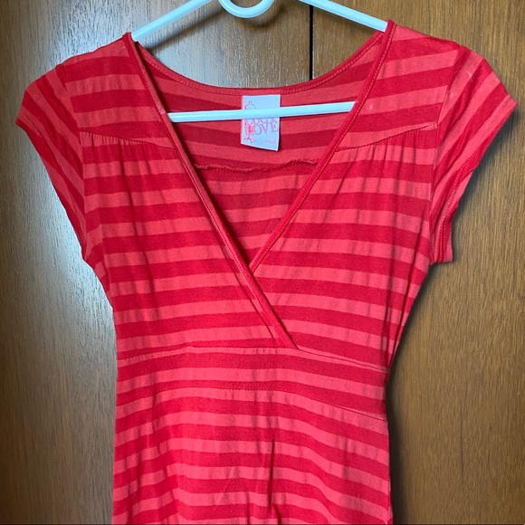 Lucy Love babydoll style top. - Picture 6 of 7